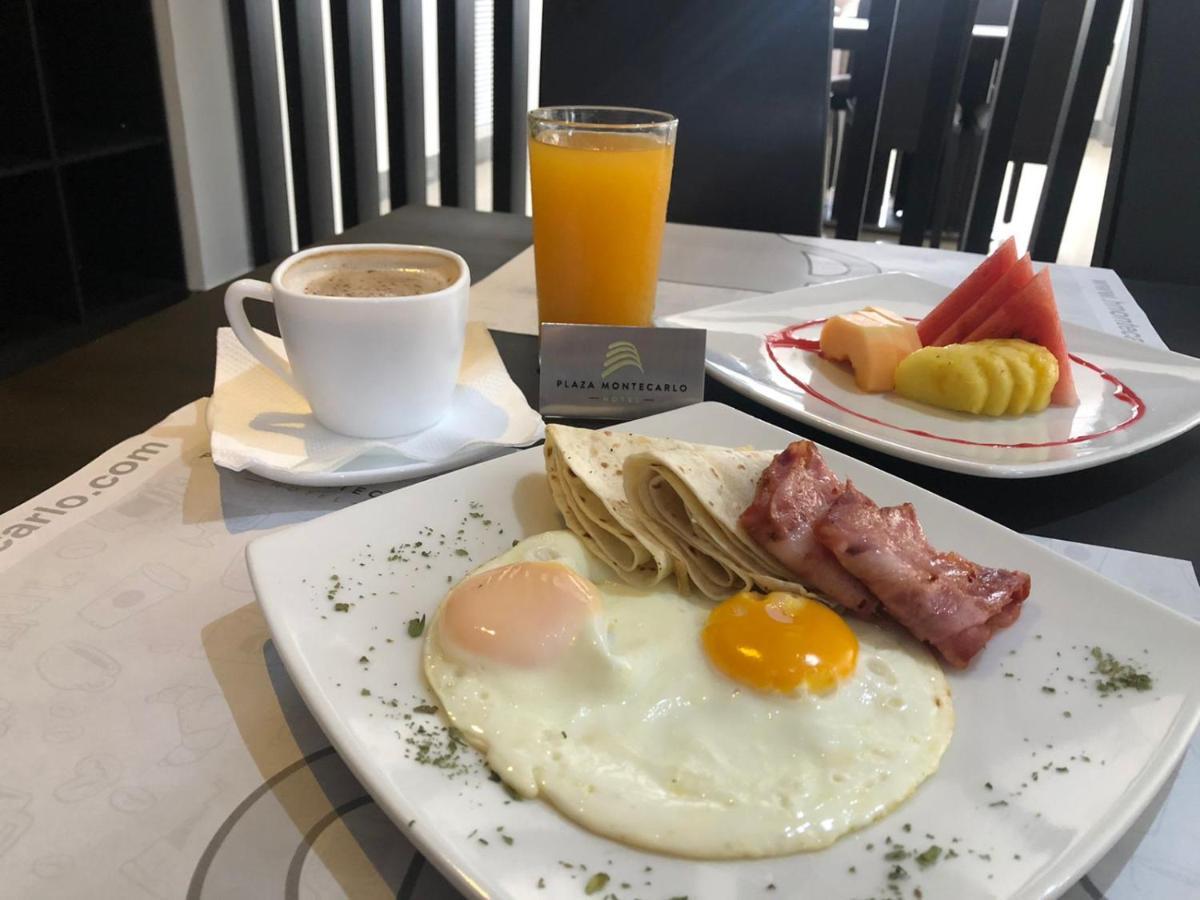 גוויאקיל Hotel Plaza Monte Carlo מראה חיצוני תמונה